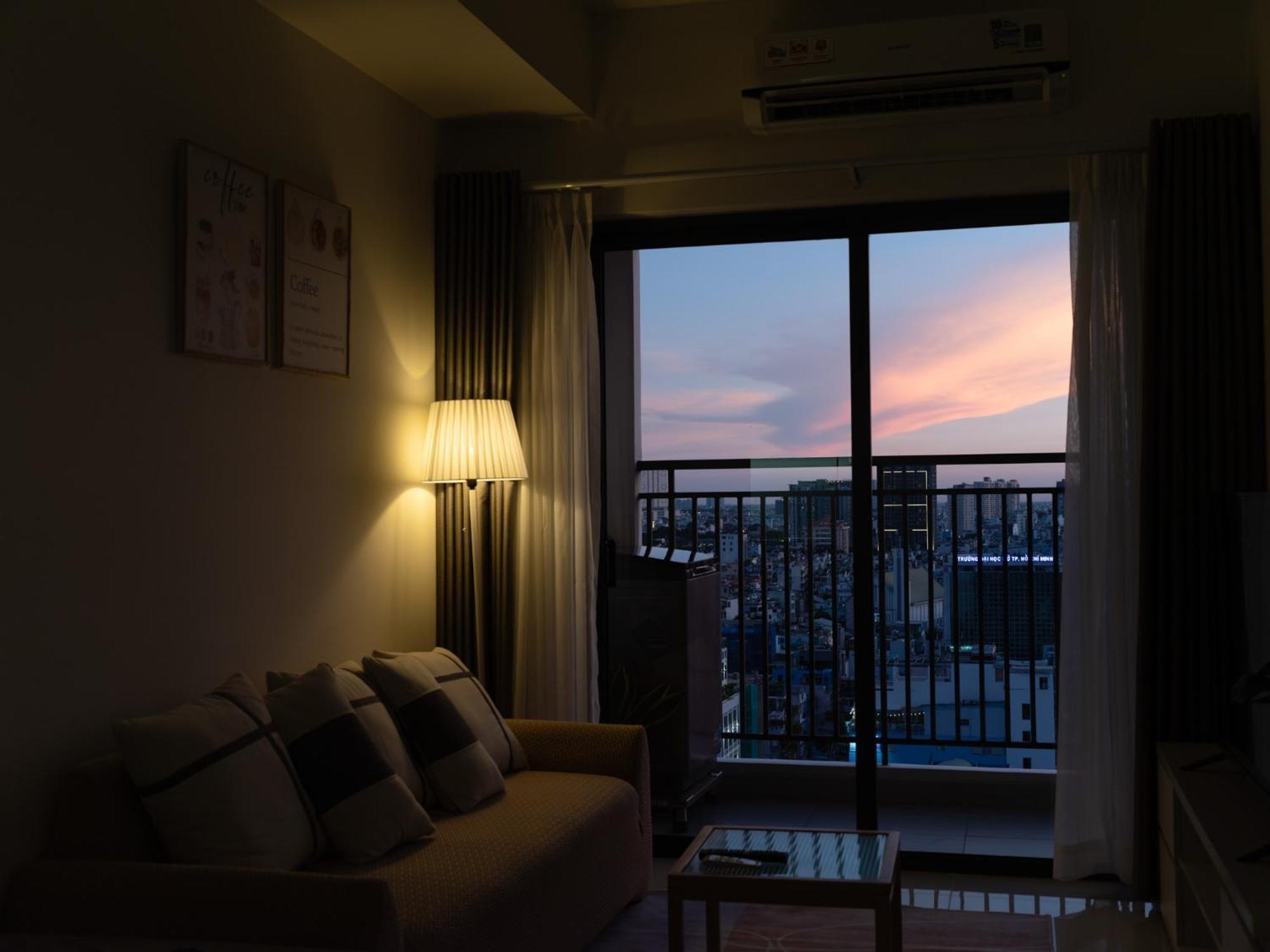 Căn hộ Big Promo ! Cozy Centrally District 1