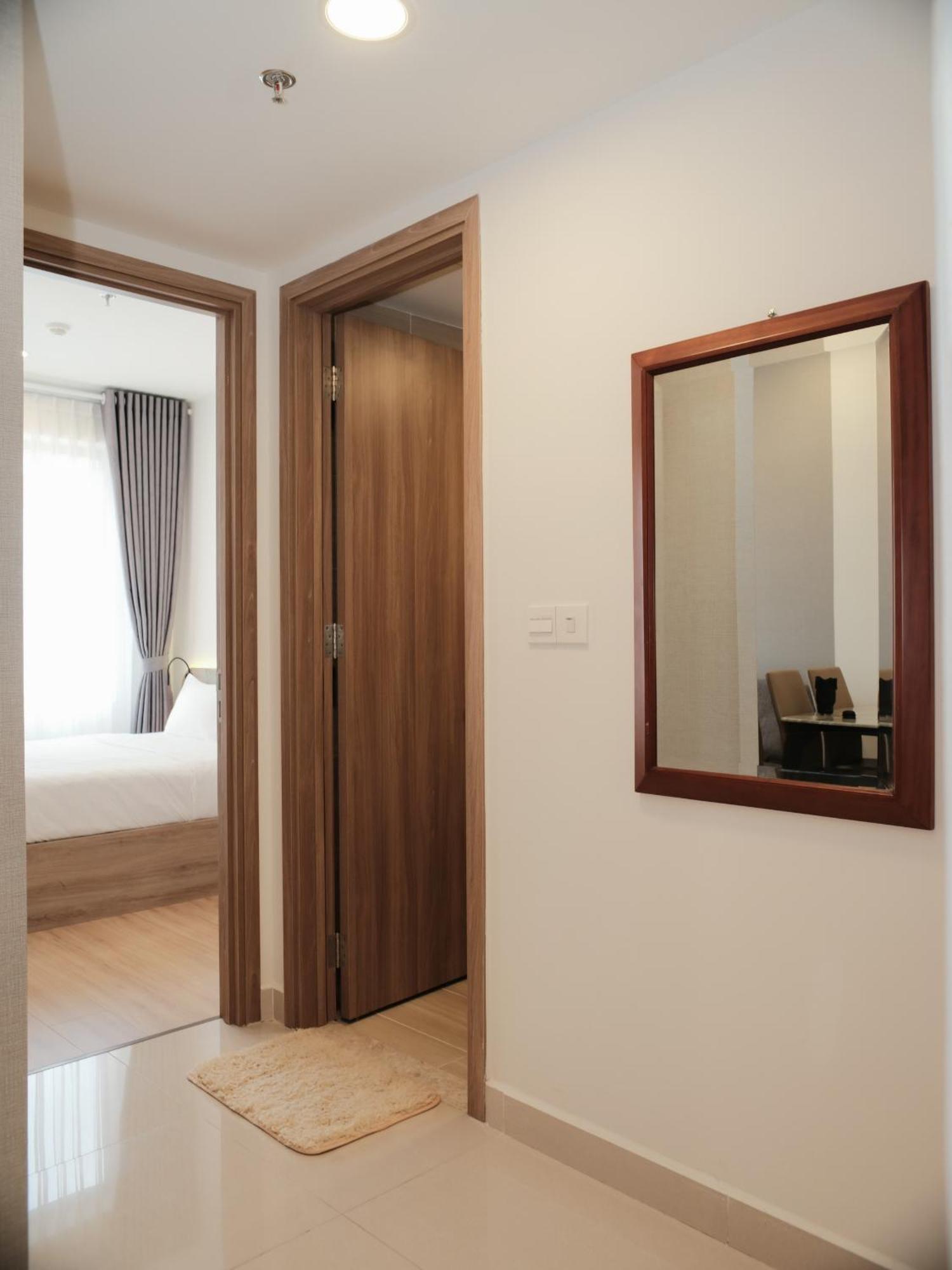 Căn hộ Big Promo ! Cozy Centrally District 1
