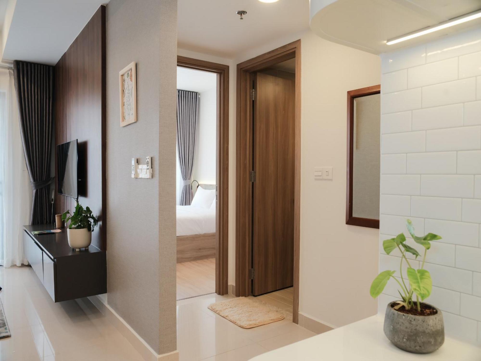 Căn hộ Big Promo ! Cozy Centrally District 1 *